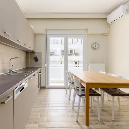 Leonardo By Halu!, Mondern Apartment In The Center Salonicco Esterno foto
